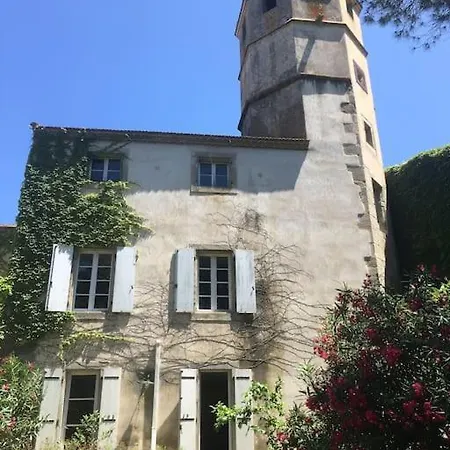 Holiday home Chateau Sur Le Canal Du Midi Proche De Carcassonne *
